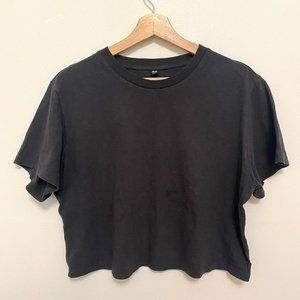 Uniqlo Crop Tee Black/Dark Grey